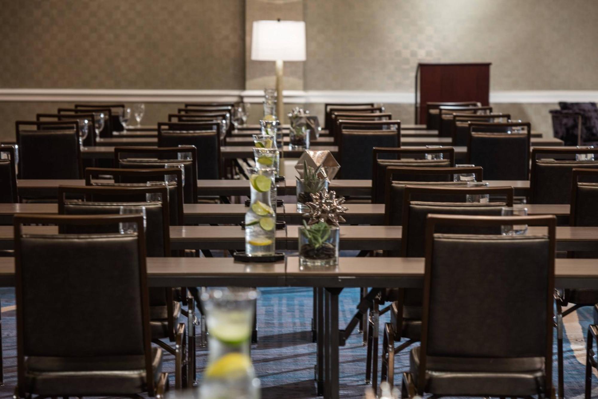 Renaissance Waterford Oklahoma City Hotel Eksteriør billede